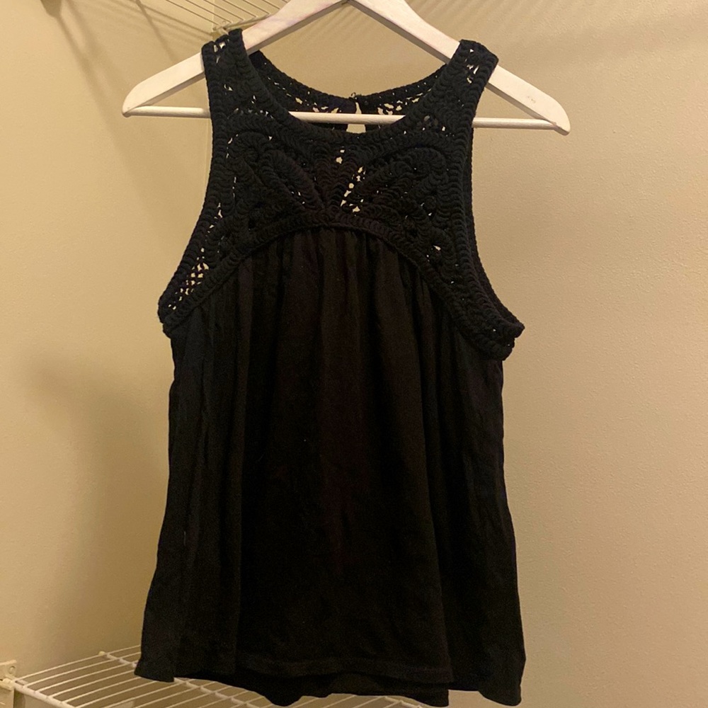 Black knit tank
